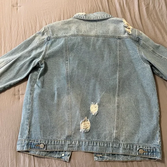 (NWT) Light Denim Distressed Jean Button Up Jacket - Picture 7 of 10
